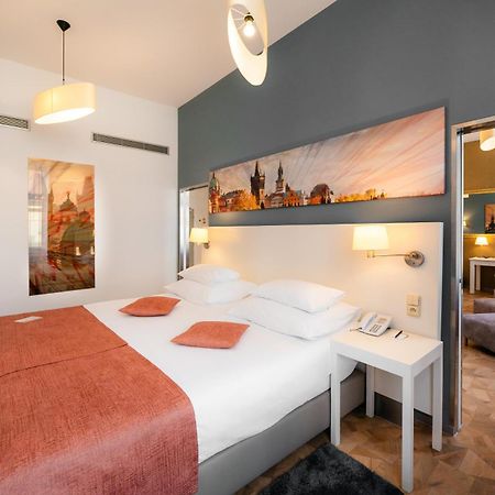 Grandium Hotel Prague Exterior photo A room at the hotel