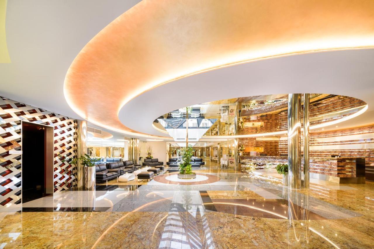 Grandium Hotel Prague Exterior photo The lobby of the hotel