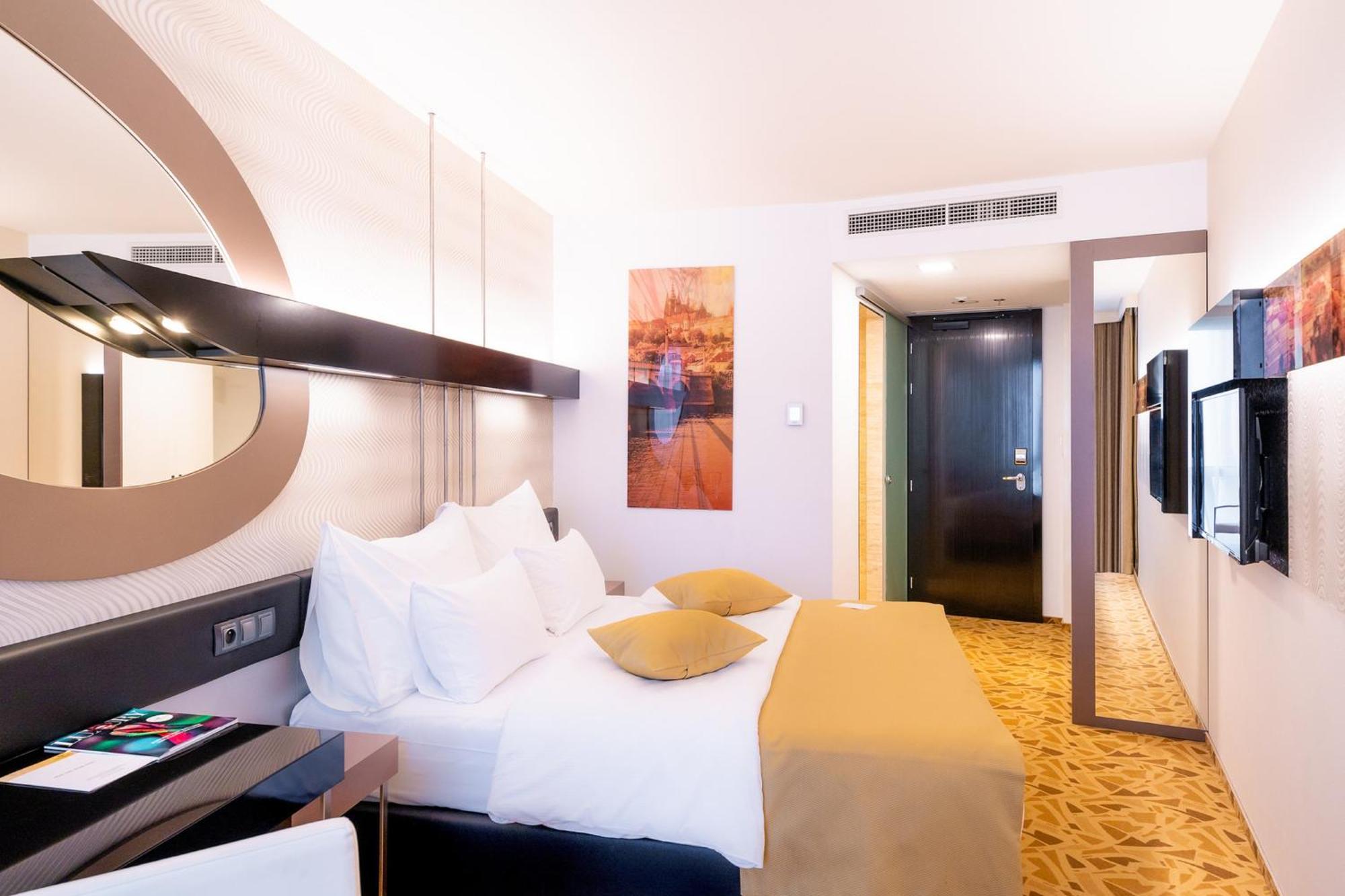 Grandium Hotel Prague Exterior photo A room at the hotel