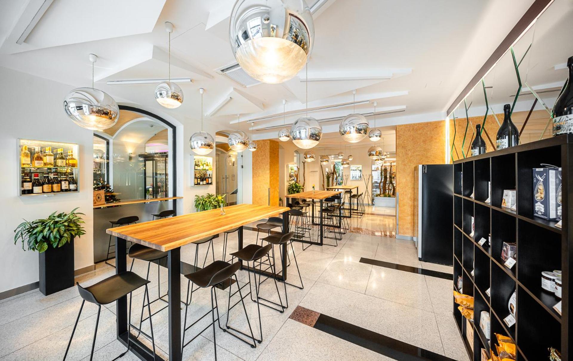 Grandium Hotel Prague Exterior photo The Wine Bar