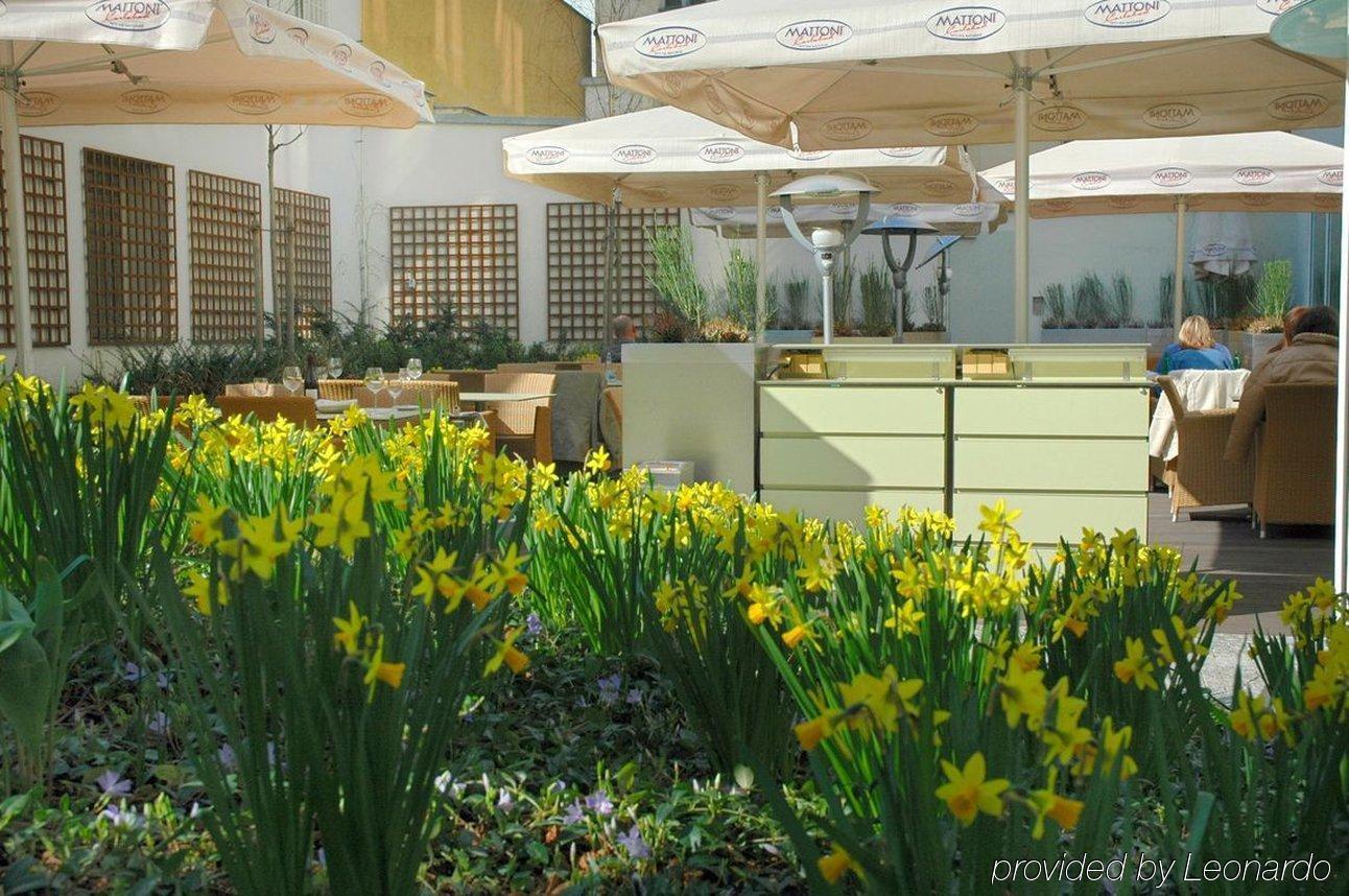 Grandium Hotel Prague Exterior photo The terrace of the hotel
